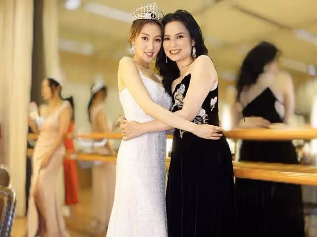 TVB前港姐躋身上流圈子,與大40歲富商離婚變富貴,被傳婚內出軌