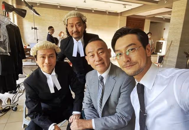 TVB前小生近況曝光!身形挺拔近60歲保養得宜,一度升級做監製
