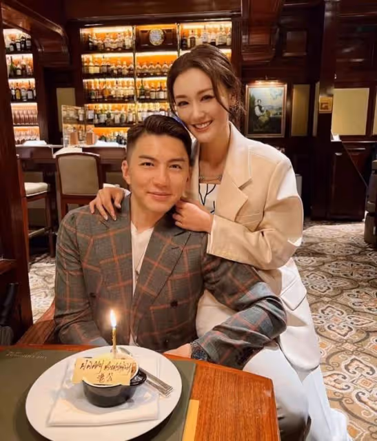 無懼犯禁!TVB小花懷孕近3個月仍未見肚,出席活動照穿四寸高跟鞋