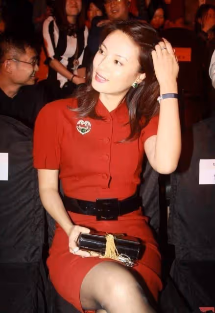 央視女主播陣容「大換血」,朱迅成門面、董卿仍在,歐陽夏丹離職