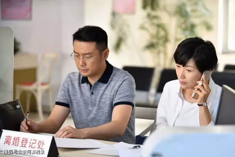 全員實力派,10分鐘一個伏筆!網友:這部國產片真牛,我哭著看完