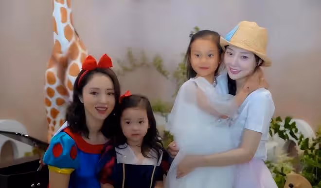 董璇包場為7歲女兒慶生，高雲翔穩站C位不避嫌，超多全家福曝光