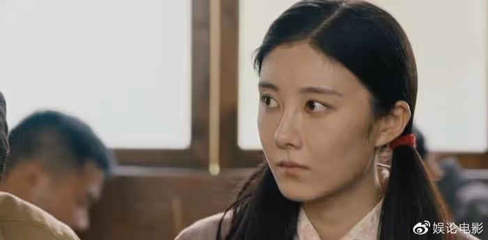 追了十集,肖戰塑造的肖春生不夠陽剛和衝擊力,很扁平化