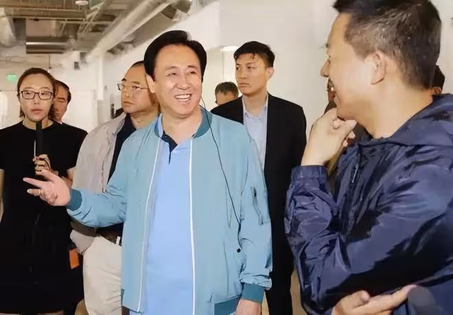 兩個跨界造車的大佬,賈躍亭可能要翻身了,可是許家印卻越來越難