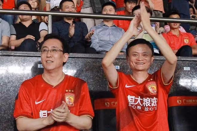 兩個跨界造車的大佬,賈躍亭可能要翻身了,可是許家印卻越來越難