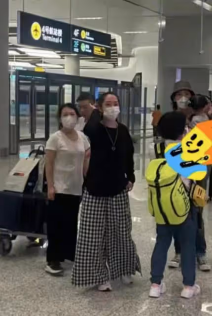 郭碧婷疑帶娃長居杭州!身材豐腴被疑懷三胎,兒子首曝正臉似向佐