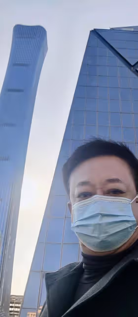 央視主持名單變動大!海霞等老面孔被刪除,數位90後美女主持吸睛