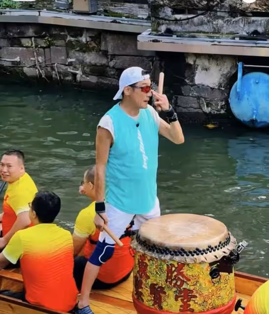 梁家輝:為賽龍舟活動擂鼓,此前在片場與粉絲接觸,細節讓人淚目