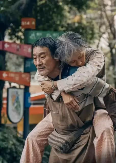 梁家輝:為賽龍舟活動擂鼓,此前在片場與粉絲接觸,細節讓人淚目