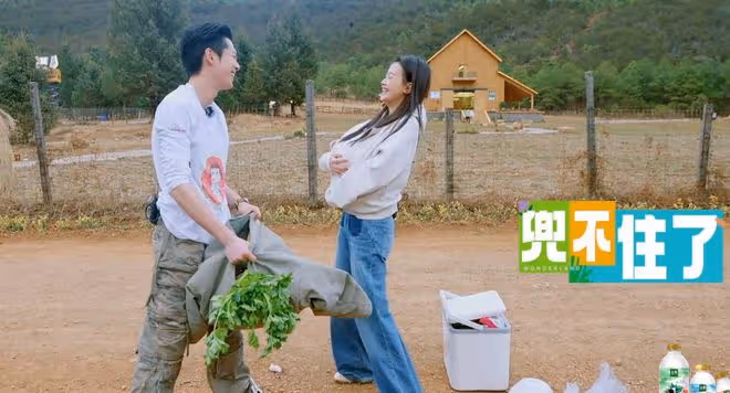 《桃花塢3》穿幫鏡頭,徐志勝撈魚太假,把觀眾智商按地上摩擦?
