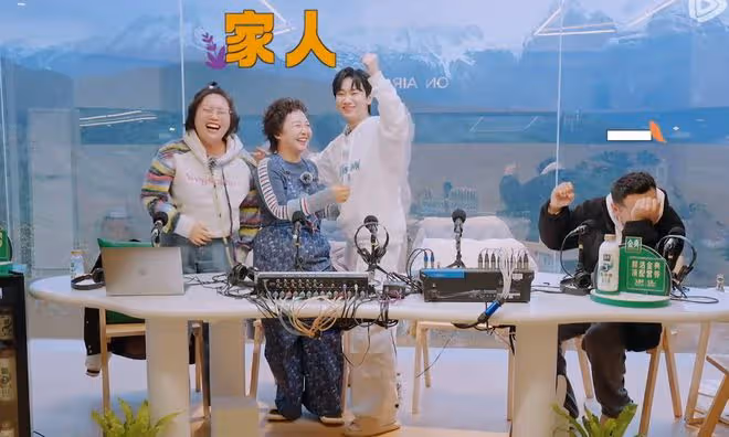 《桃花塢3》穿幫鏡頭,徐志勝撈魚太假,把觀眾智商按地上摩擦?