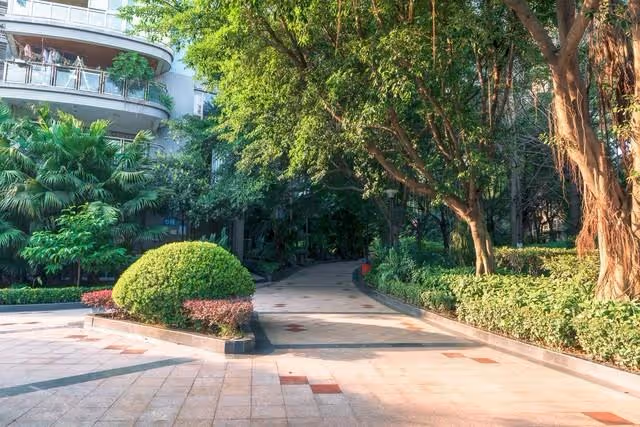兒媳婦要保管90萬賣房款，我拒絕，兒媳婦誤發的微信讓我當場崩潰