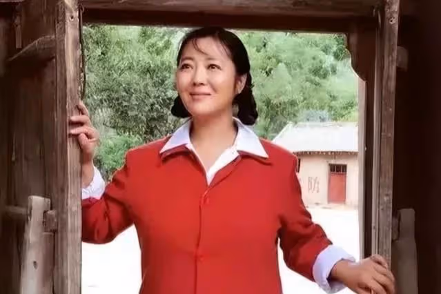 我一直給父親養老,弟弟眼紅父親的6千退休金,不久卻後悔莫及