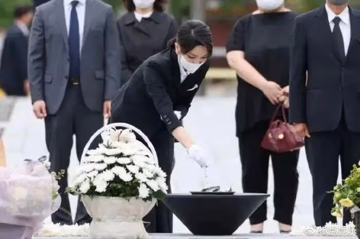 履歷造假、給盧武鉉掃墓,「第一夫人」金建希為何讓韓國人不放心?