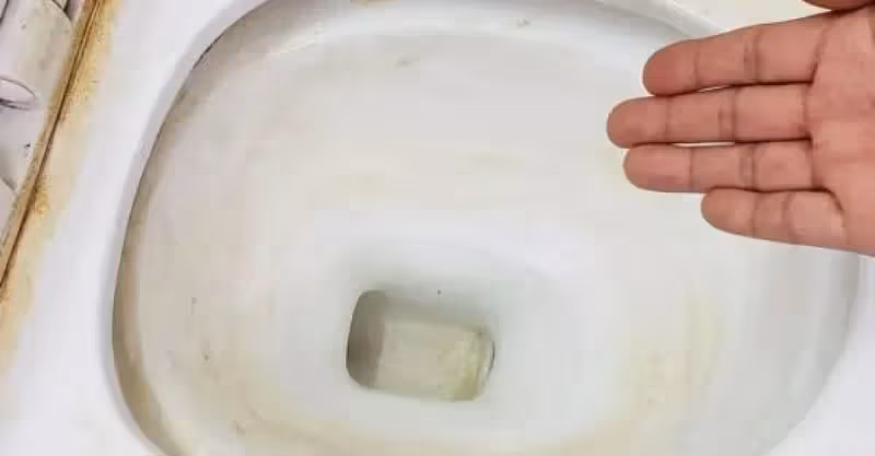 在馬桶里撒上一把，馬桶黃漬輕鬆解決！好多人不懂，超級好用！