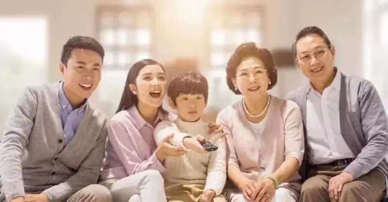 無意聽到好兒媳婦的話，我決然拔掉老公氧氣管，獨自搬到養老院