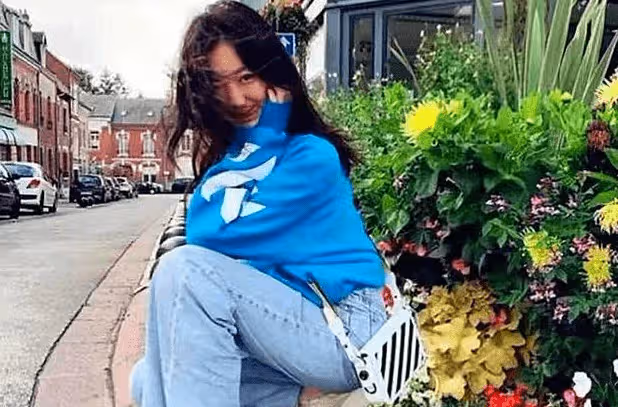 王菲兩女兒現狀,大女兒闖蕩娛樂圈,小女兒異國他鄉作畫思念母親