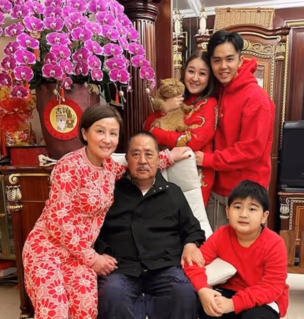 曾陷低潮!TVB小生娶富家女被指入贅,更遭朋友嘲諷:扮豬吃老虎