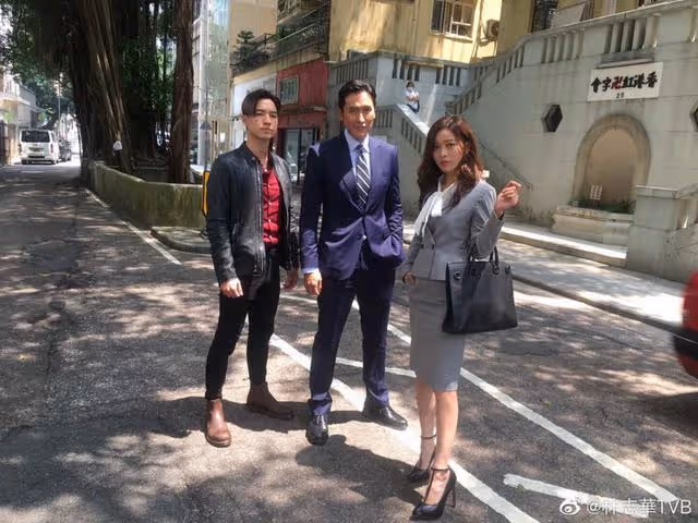 新戲演父女!TVB小花與實力戲骨再結緣,兩人曾合作激情戲引熱議