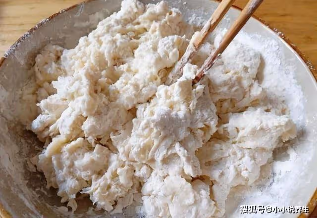 夏冬換季,我給孩子吃紅豆餅,3天2頭做,咬一口滿是料,營養高~
