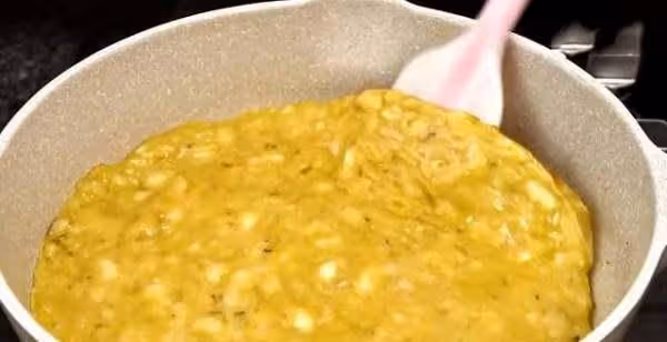 孩子特別喜歡吃香蕉餅,這個甜品是怎麼製作出來的~