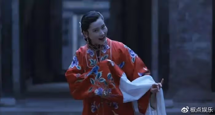 她是「姨太太」專業戶:因長得太美無人敢追,父親為她終身不娶