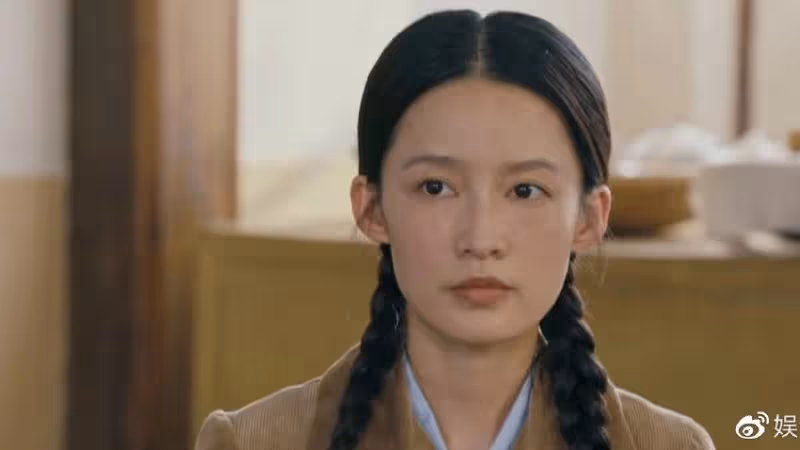 追了十二集，李沁在《夢中的那片海》戲份太少，被女配搶盡風光