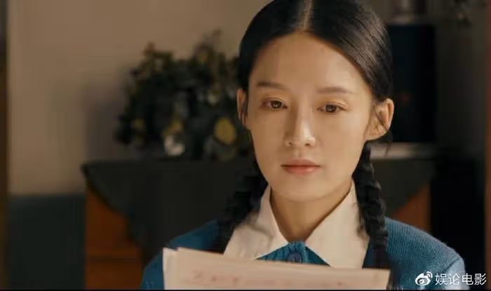 追了十二集,李沁在《夢中的那片海》戲份太少,被女配搶盡風光