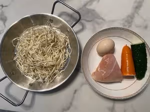 雞絲涼麵(快手菜)