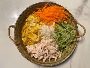 雞絲涼麵(快手菜)