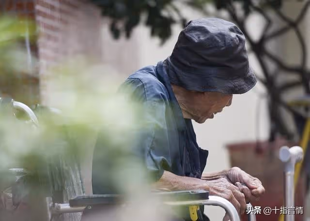 接母親養老,答應了丈夫三件事,半年後母親哭訴:把我送養老院吧