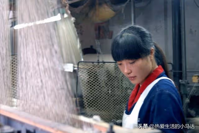每月給父母3000養老,回家看了他們的真實生活後,我就不再給錢了