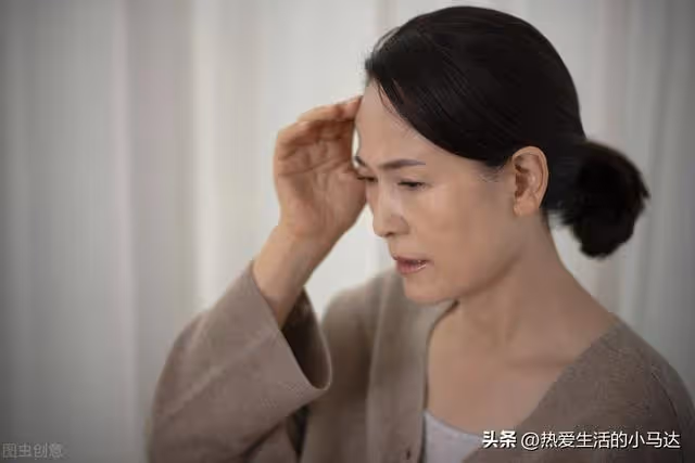 每月給父母3000養老,回家看了他們的真實生活後,我就不再給錢了
