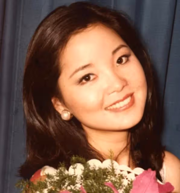 歌手鄧麗君:去世27年後,男友結婚生子,弟弟的堅持讓人淚目