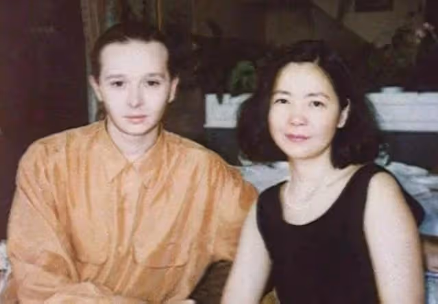 歌手鄧麗君:去世27年後,男友結婚生子,弟弟的堅持讓人淚目