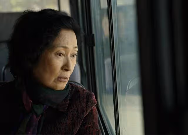 兒子讓我們去他家小住一週!短短3天內「鄰居就敲了4次門」 我仔細一聽「轉頭帶老伴回家」:再也不來了