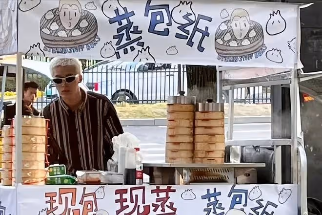 26歲蔣智豪患肺癌晚期,7次化療後病情好轉,無工作無收入常落淚