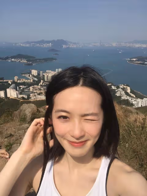 越發富貴！港女星入行十年已升級當女主，如今出入更住豪宅開靚車