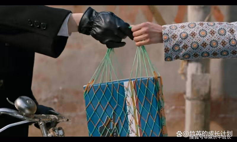 《夢中的那片海》踩著三個男人上位的賀紅玲，肖春生只是一個意外
