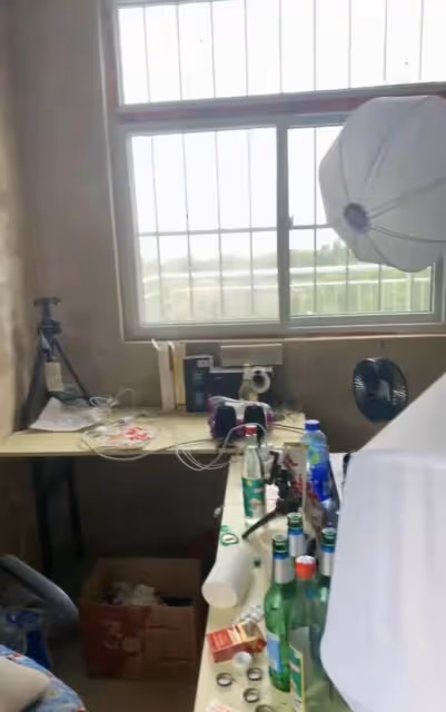 26歲網紅直播中拼酒窒息去世!老婆哭訴心在滴血,幼子吵著找爸爸