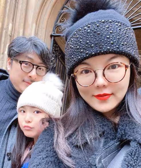 李湘激動恭喜女兒獲獎學金,金額相當可觀,王詩齡曾一幅畫賣12萬