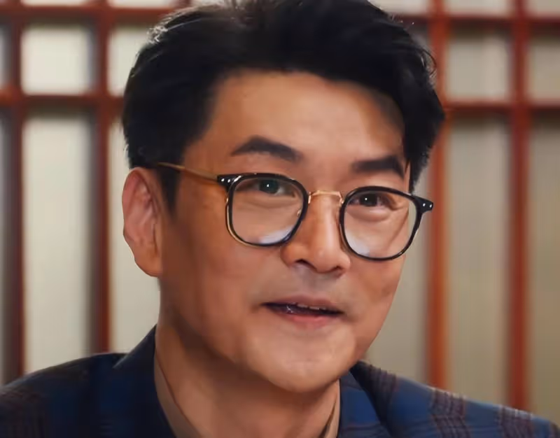 《張衛國》黃磊和劉奕君都是大腕了,而這個配角也是一位老牌男神
