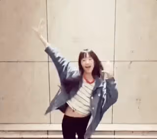 小S長女韓國舞蹈大賽視頻曝光,動作不齊未卡點,網友:這也能拿冠軍