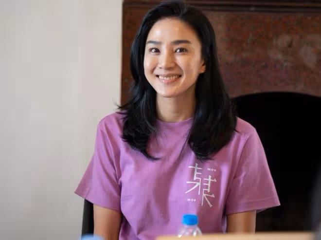 恭喜!45歲洪小鈴官宣戀情,對象是偶像劇搭檔,17年朋友變戀人