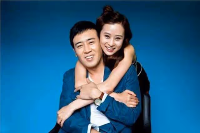 他由大25歲姐姐喂奶長大,8個哥哥姐姐供他上學,成名後幫助全家