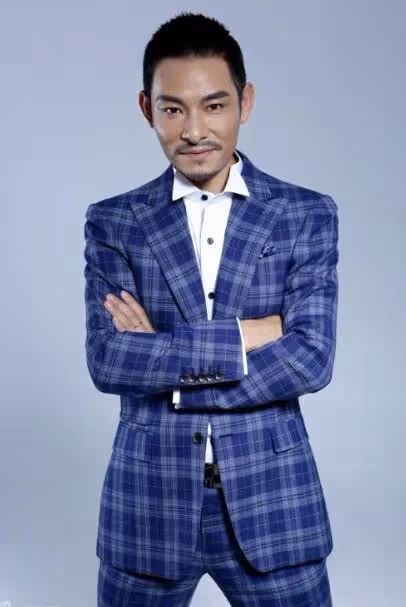 他當了「劉德華8年替身」,還娶到華仔「前女友」,如今翻身成影帝,被稱為「最成功替身」!