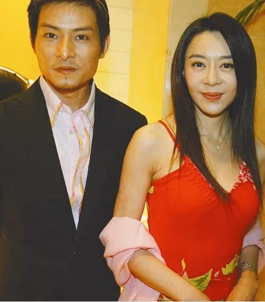 他當了「劉德華8年替身」,還娶到華仔「前女友」,如今翻身成影帝,被稱為「最成功替身」!