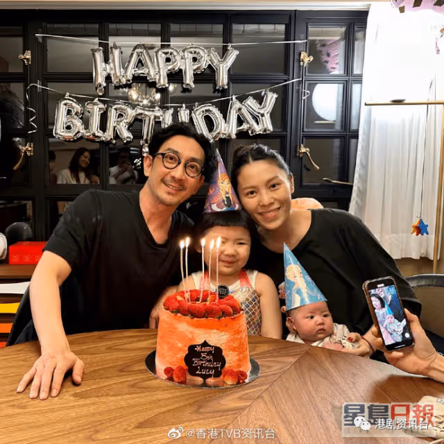 Lucy濃妝紅唇現身細妹Sucy百日宴!壓軸跳開花舞颱風強勁
