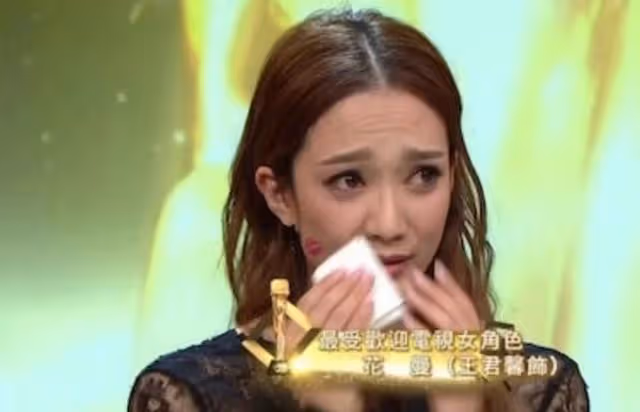 驚喜!TVB前女星空降對手台當節目評委,離巢近兩年今轉型做歌手