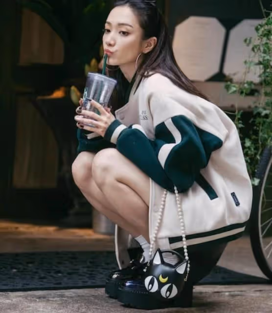 驚喜!TVB前女星空降對手台當節目評委,離巢近兩年今轉型做歌手